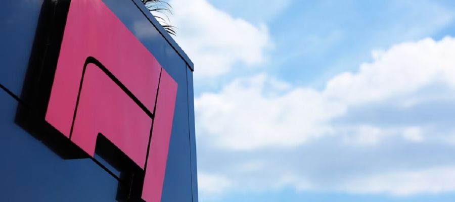 Формула-1. Ферстаппен продовжує наздоганяти лідера, а у Лас-Вегасі йому допомогли самі суперники: що сталося