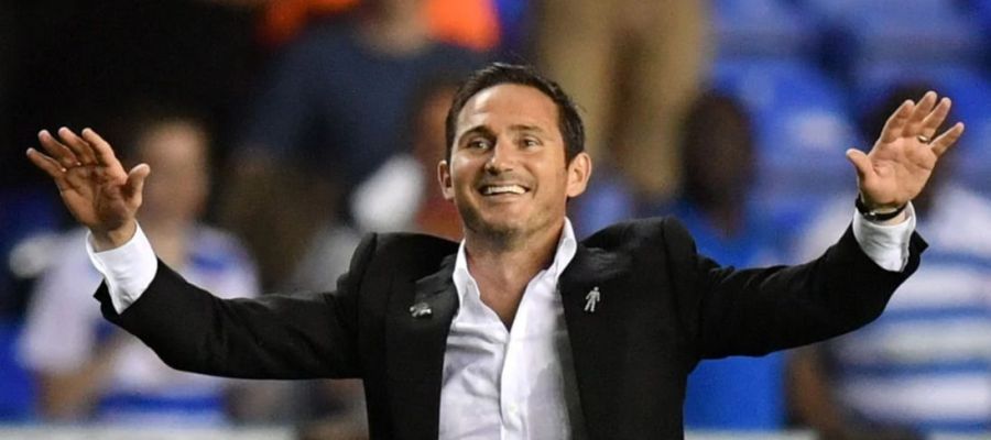 Френка Лемпарда визнали найкращим тренером року: чим заслужив