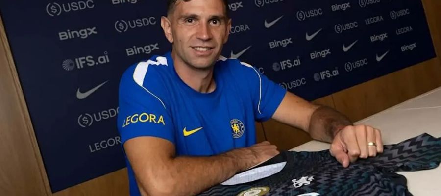 Офіційно. Челсі сенсаційно повідомив про придбання чемпіона світу: сума угоди майже смішна