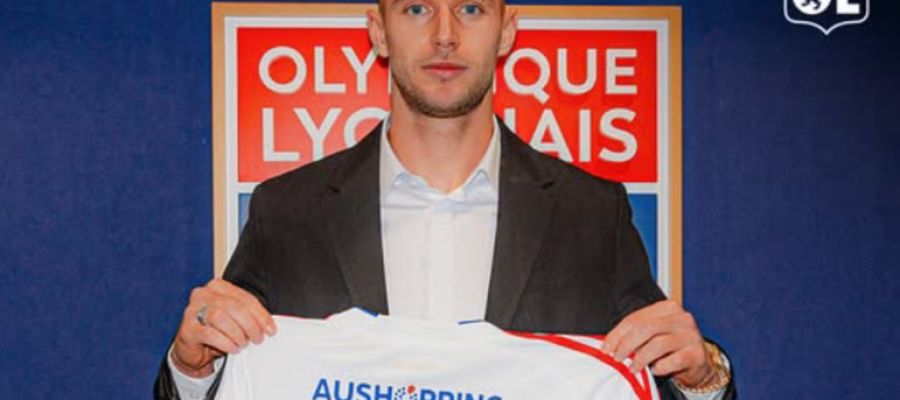 Офіційно. Роман Яремчук став гравцем французського Ліона