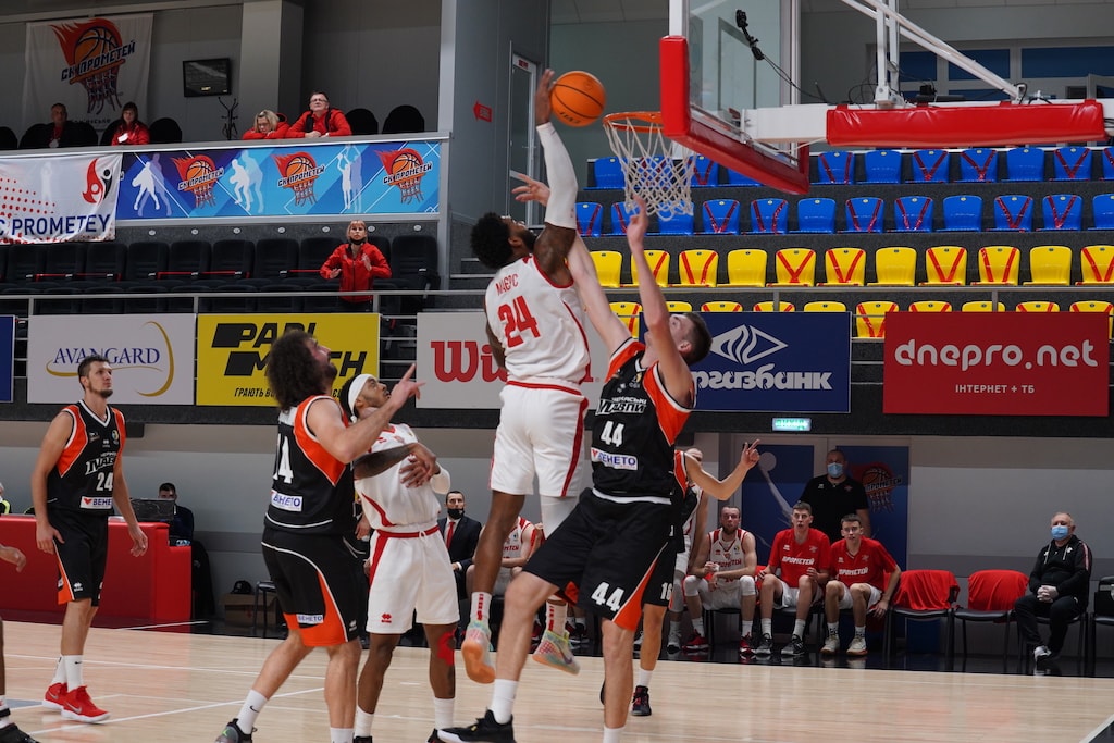 Баскетбол. Суперлига. “Прометей” справился с “Черкаськими Мавпами”